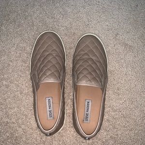 Steve Madden Slip ons